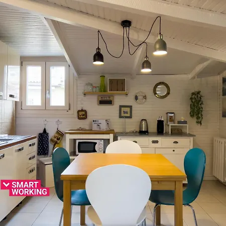 Appartement La Mansardina Del Principino By Wonderful Italy