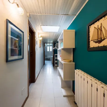 Appartement La Mansardina Del Principino By Wonderful Italy *