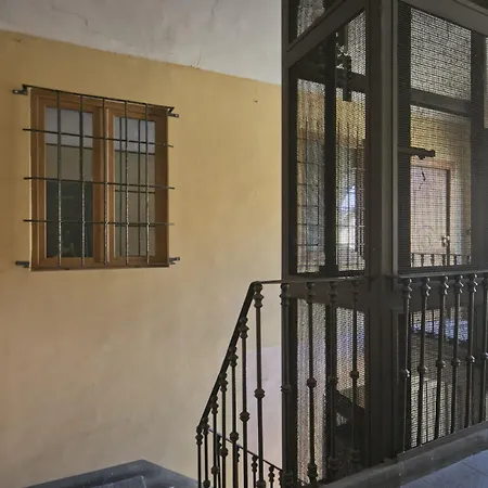 Apartment La Mansardina Del Principino By Wonderful Italy *